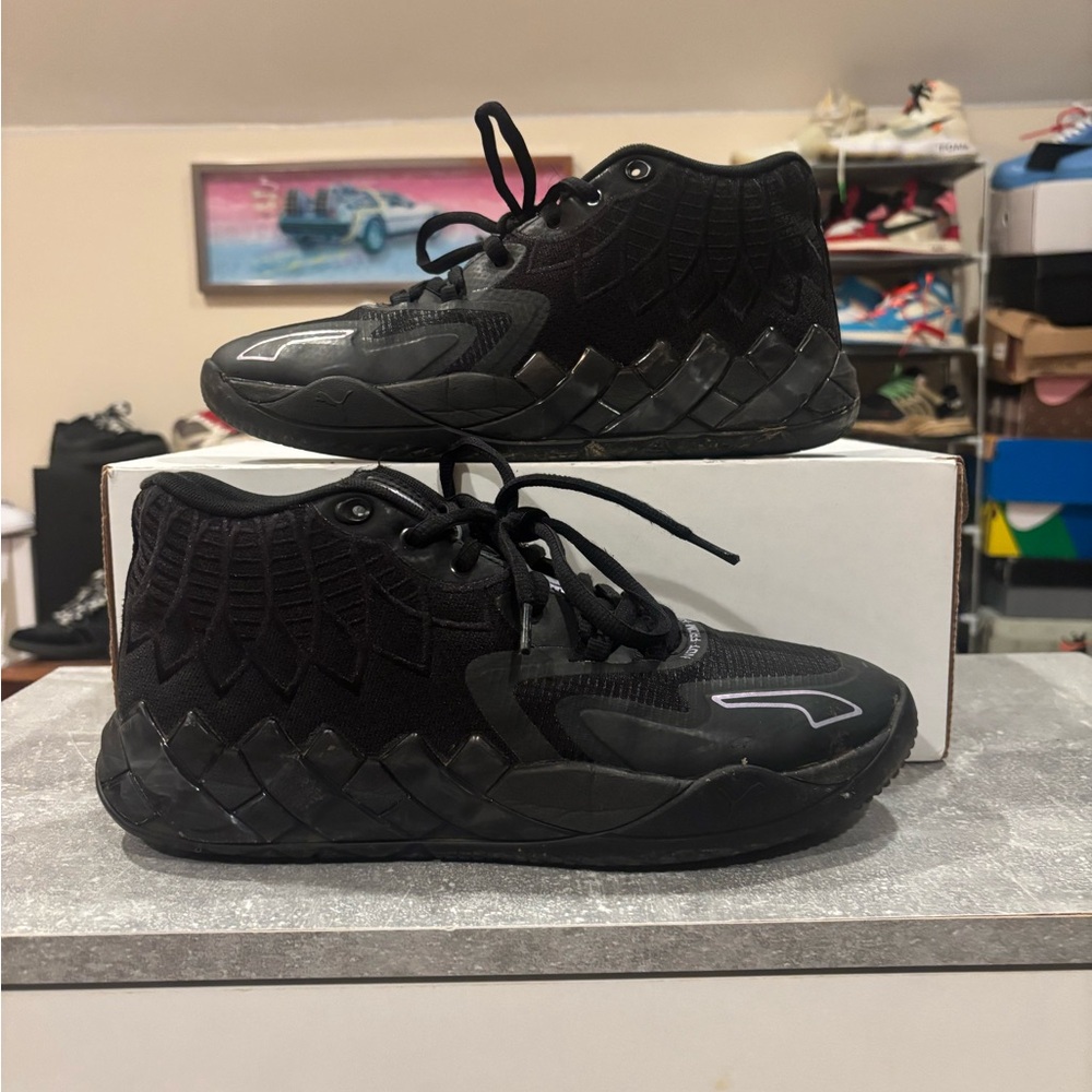 Puma MB.01 size 9